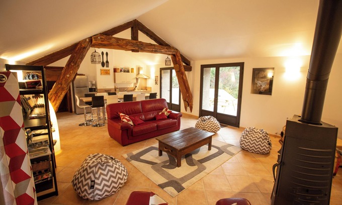 Castanet-le-Haut Cabaña | Magnífica casa con encanto, solo para ti, en una aldea rodeada de naturaleza
