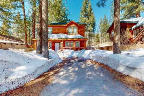 Bijou Park Casa | Charming Mt Rose Retreat
