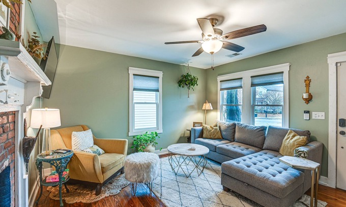 Urbandale Nations Casa | Charming Nashville Home w/ Fire Pit, Indoor Sauna!