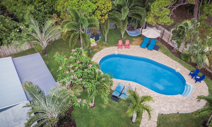 South Middle River Apartamento | Charming Oasis with a Pool