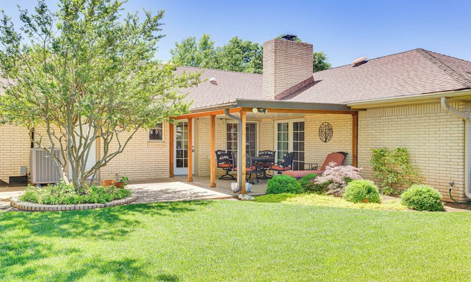 Central Oklahoma City Casa | Charming Oklahoma City Home ~ 11 Mi to Downtown!