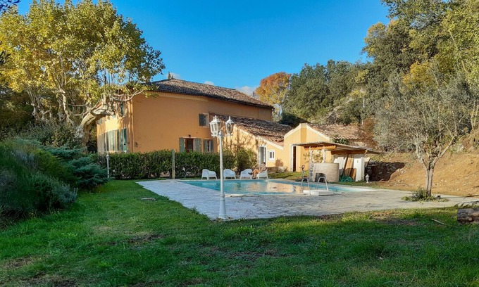 Brignoles Casa | charming old house ideal for large families or groups of friends