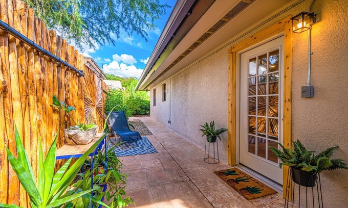 Kerrville Casa | Charming old world Spanish Casita