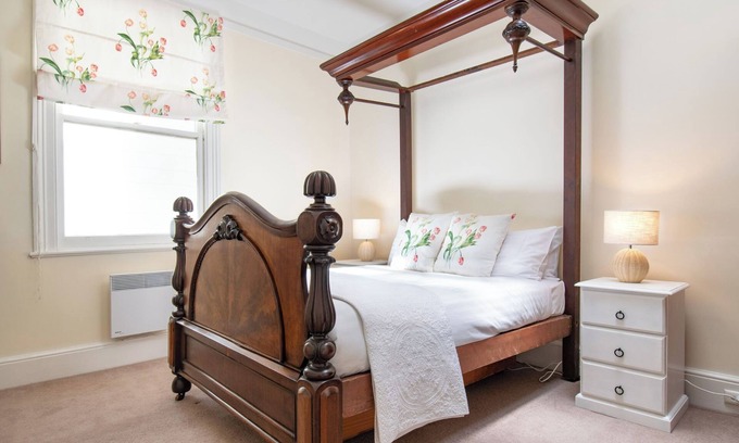 Launceston CBD Casa | Charming on Charles