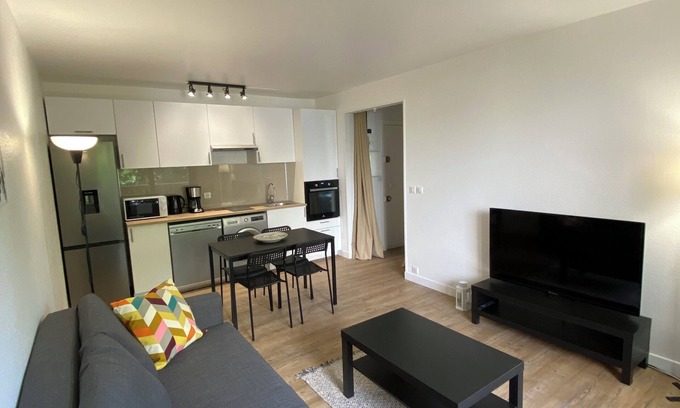 Colombes Apartamento | Charming one-bedroom apartment in colombes (92)