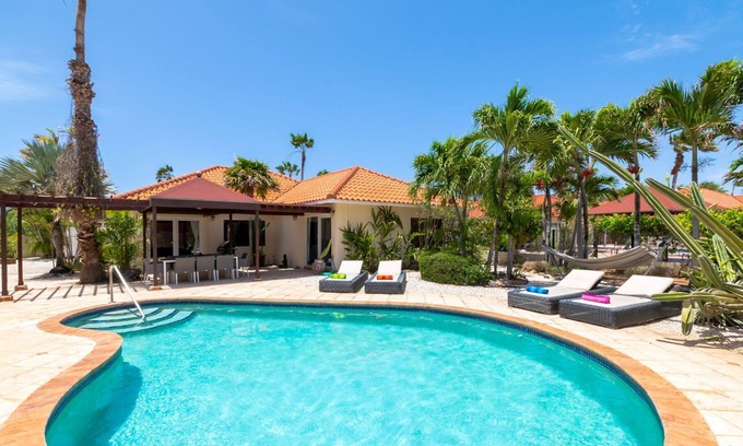 Sabana Liber Villapark Villa | Reduced Rates-PRIVATE VILLA with POOL close to MALMOK BEACH - Opal Jewel 4BR villa