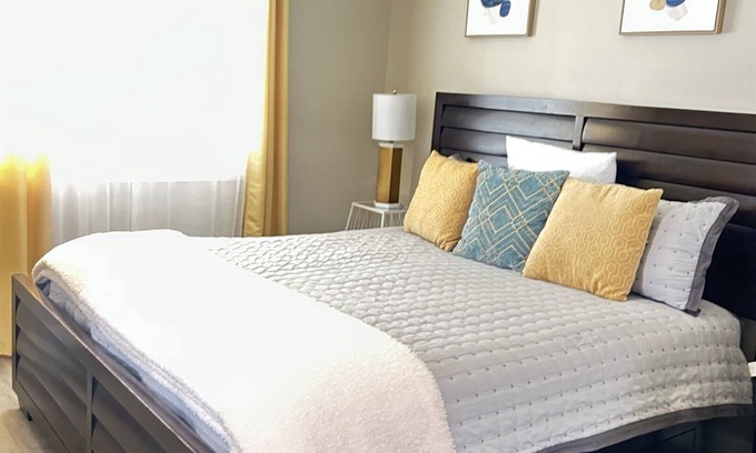 Canyon Country Casa | Charming pet friendly family getaway Santa Clarita