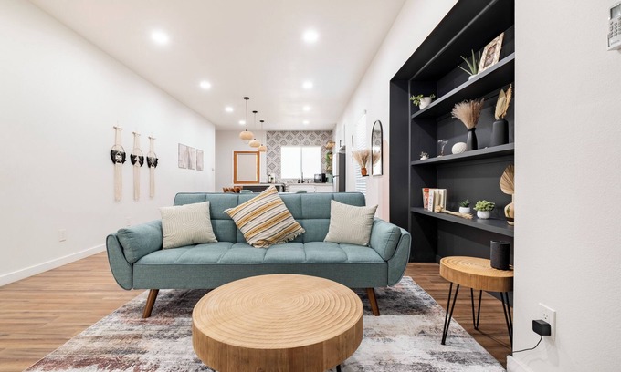 Downtown Riverside Casa | Charming Pet Friendly 3-BR Home in Downtown Riverside, Perfect for Monthly Stays
