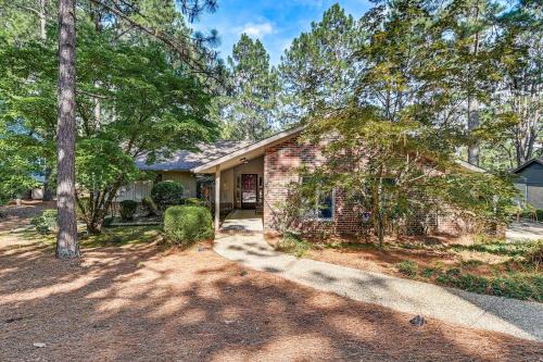Pinehurst Casa | Charming Pinehurst Getaway with Golf Course View!