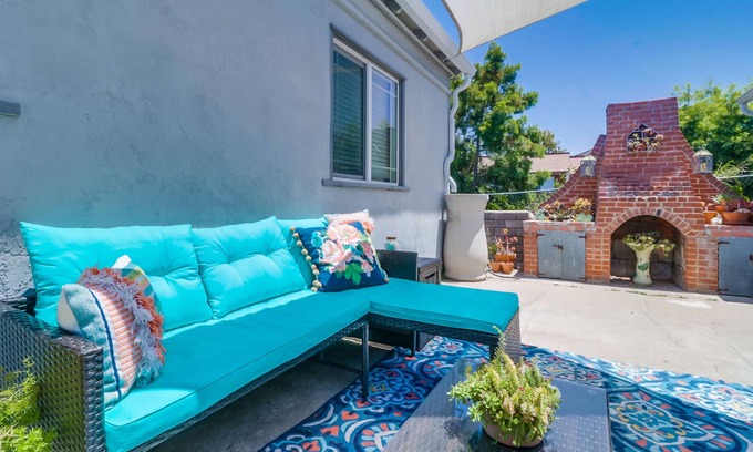 La Mesa Cabaña | Charming, private, pet friendly cottage close to all that San Diego has to offer