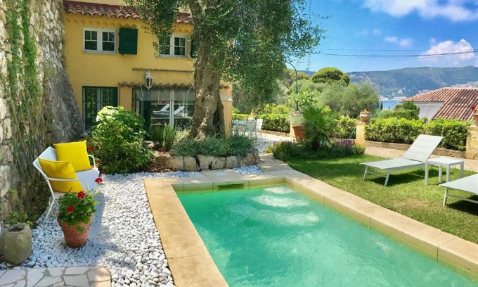 Saint-Jean-Cap-Ferrat Casa | Charming property with private pool