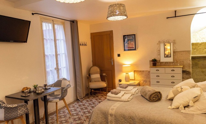 Eyragues Apartamento | Encantador estudio provenzal con patio tranquilo. Alpilles