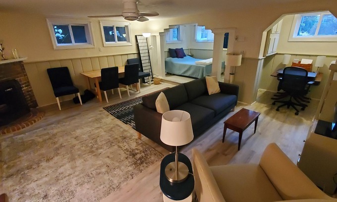 Cleveland Park Apartamento | Charming, quiet, and 10 min walk to zoo, Metro, and restaurants