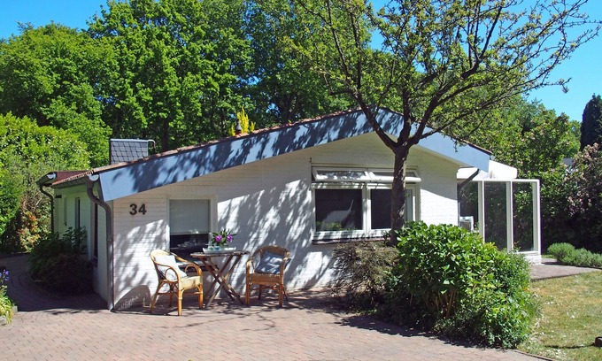 Renesse Casa | Charming, quiet and comfortable family house, WiFi, garden, close to the beach