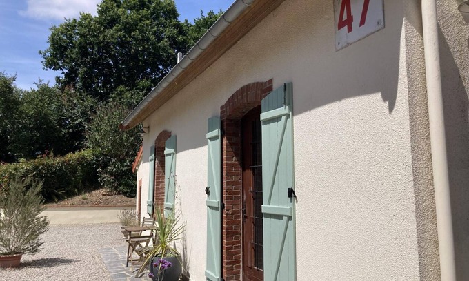 Neuville-en-Beaumont Cabaña | Casa rural con jardín, terraza, barbacoa, bicicletas, WiFi y mascotas bienvenidas en Neuville-en-Beaumont
