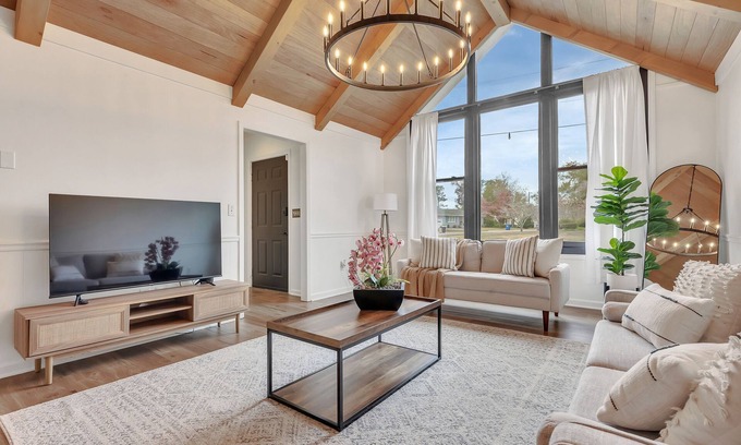 Kings Grant Casa | Charming ranch in Wilmington