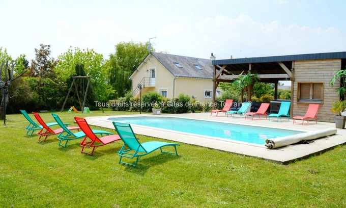 Saint-Paterne-Racan Cabaña | Casa rural restaurada con piscina climatizada, spa y jardín privado en plena naturaleza
