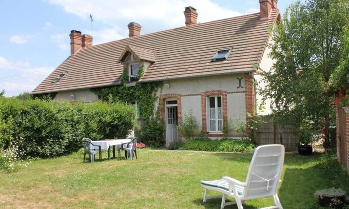 Neung-sur-Beuvron Cabaña | Casa renovada en Sologne: 3 habitaciones, jardín, cerca de Chambord y Beauval