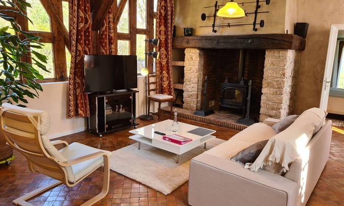 Ligny-le-Ribault Cabaña | Casa rural encantadora reformada, 2 dormitorios, cerca de Orleans