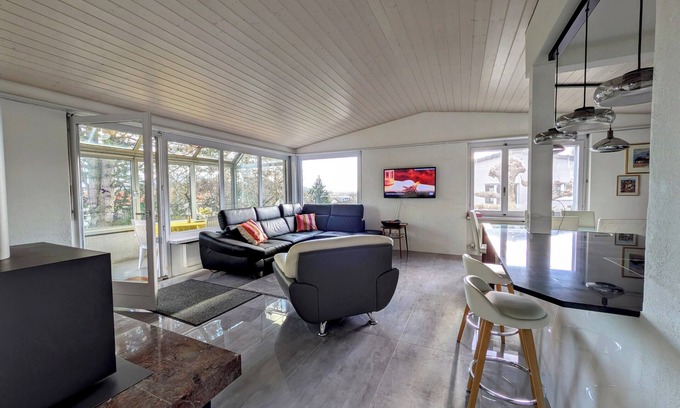 La Neuveville Casa | Charming Renovated Villa with Lush Garden & Hot Tub , La Neuveville, Switzerland