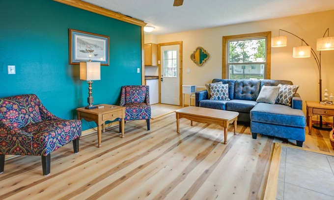 Mindoro Casa | Charming Rockland Retreat w/ Deck & Grill!