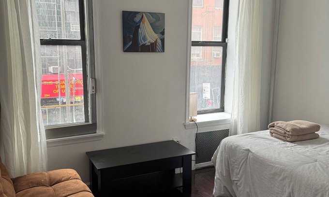 Lower East Side Apartamento | about place