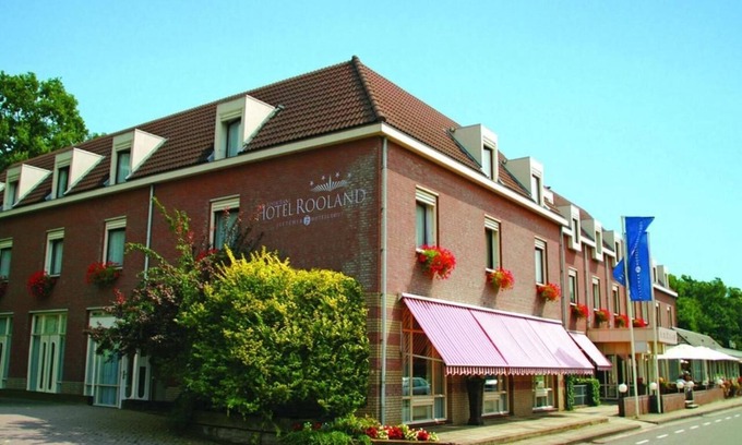 Arcen Hotel | Charming Room w/ 2 Twin Beds + Close to National Park De Maasduinen