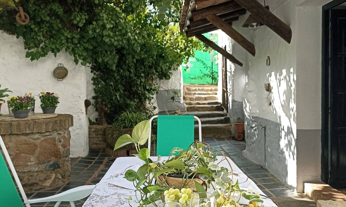 Fuentes de Leon Cabaña | Encantadora Casa Rural en Fuentes de León. Cultura, naturaleza, diversión....