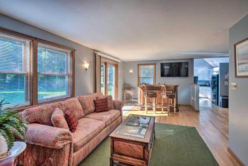Saco Casa | Charming Saco Home with Deck, 5 Mi to Beach!