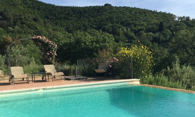 Paciano Otro | Sagrantino encantador con piscina infinita salada y escuela de cocina