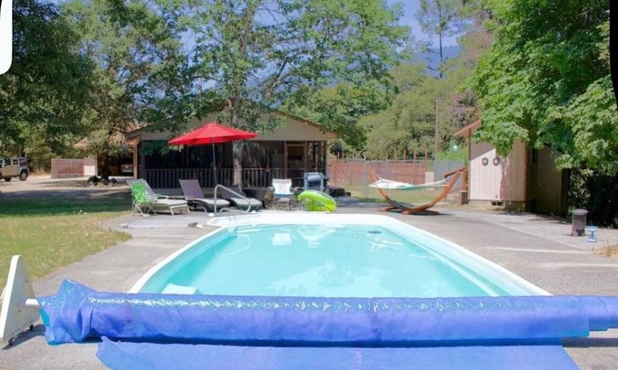 Salyer Casa | Charming secluded 2-bedroom home in Hawkins Bar with pool and pet friendly
