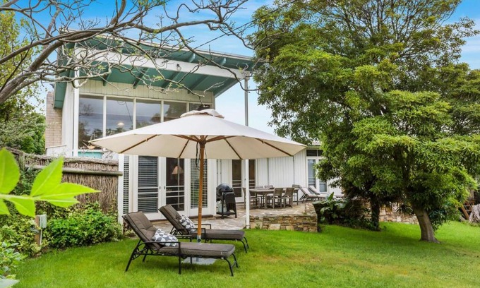 Mornington Casa | Charming Secluded Beach House