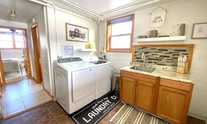 Rapid City Casa | Charming South Canyon Suite
