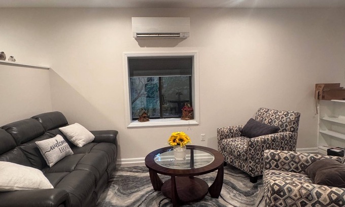 Fletcher Apartamento | Charming spacious 1-bedroom apartment in lovely Asheville/Fletcher