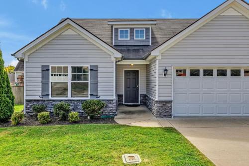 Spring Hill Casa | Charming Spacious 3BR Spring Hill Home!