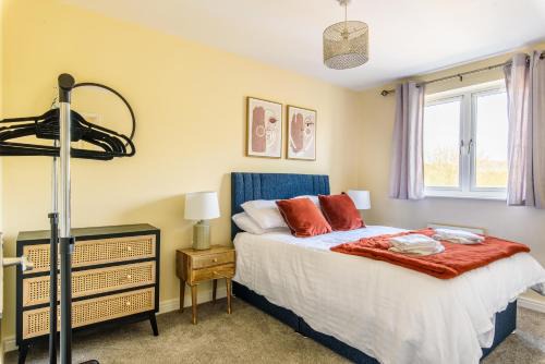 Ipswich Casa | Charming & Spacious 3BR With Private Parking Near Ipswich