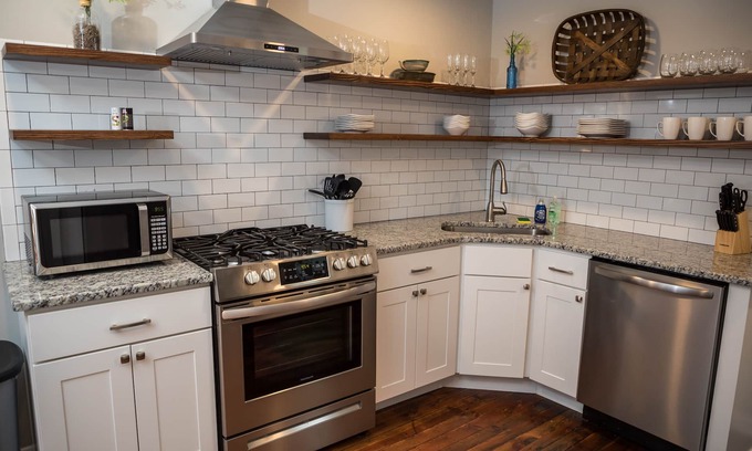 Lancaster Casa | Charming, Spacious East Side home w/ free parking