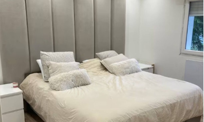 Sarcelles Casa | Charming Spacious House & Garden Ideal for Relaxing Stays CDG& Paris