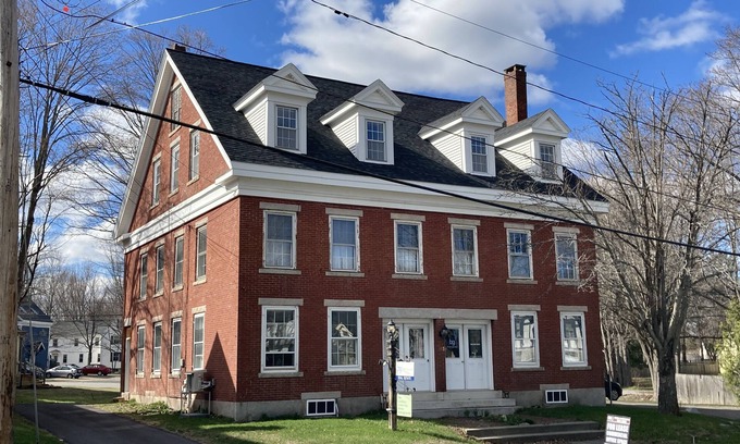 Gardiner Apartamento | Charming Spacious Studio - Brand New! 5 min. to I-95