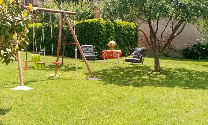 Calviac-en-Perigord Cabaña | Casa rural de piedra renovada cerca de Sarlat con jardín, terraza y actividades para niños