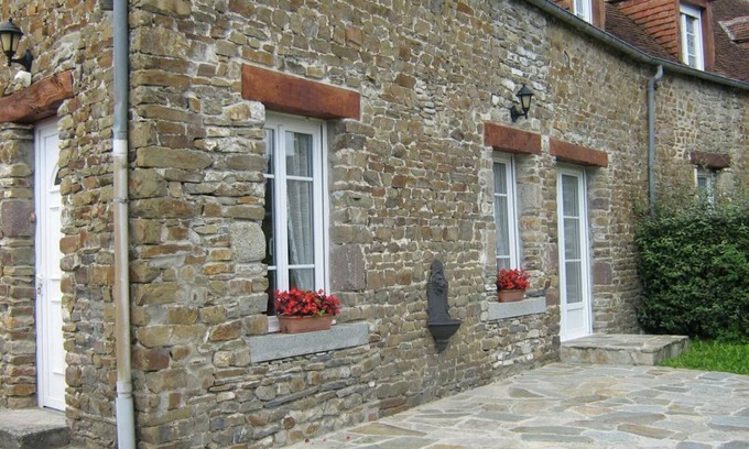 Saint-Pair-sur-Mer Cabaña | Casa rural cerca de la playa con terraza, jardín y mascotas bienvenidas