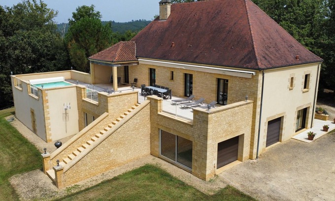 Beynac-et-Cazenac Villa | Encantadora villa de piedra con piscina cerca de SARLAT