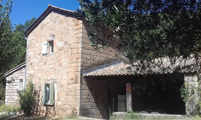 Chambonas Casa | Encantadora casa de piedra con piscina comunitaria, Chambonas