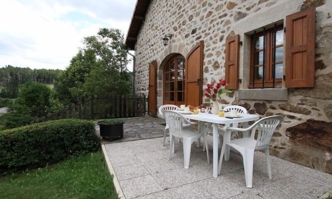 Allegre Cabaña | Casa rural con encanto cerca de un pueblo medieval, ideal para familias y mascotas, con terraza y garaje