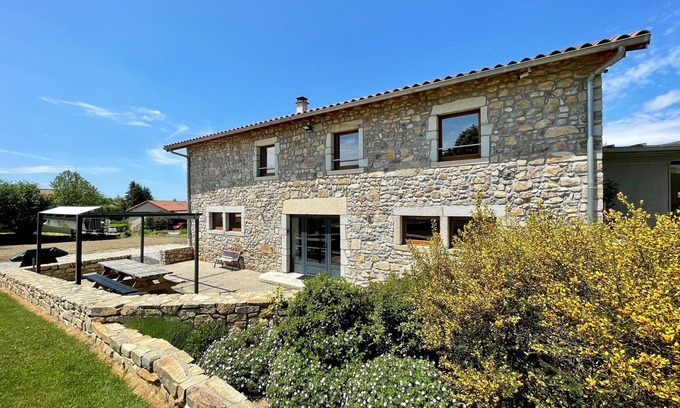 Boisset Cabaña | Gran casa rural con terraza amplia, jardín, cocina equipada y todas las comodidades en Boisset