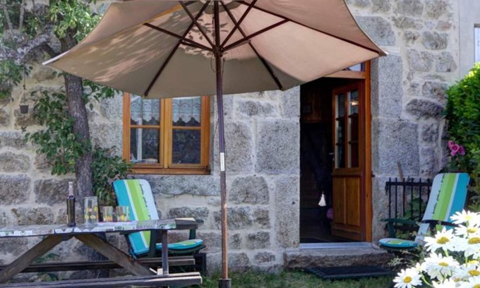 Estivareilles Cabaña | Casa rural restaurada con jardín privado y cerca de zonas de baño
