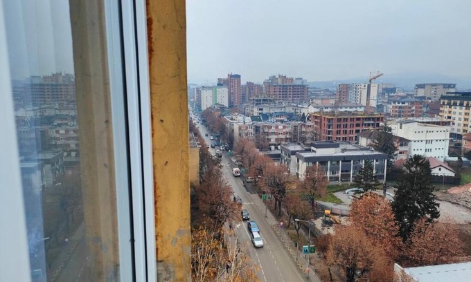 Novi Pazar Apartamento | Charming Studio Apartment in Novi Pazar With City & Mountain Views