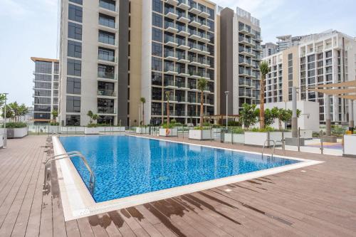 Nad Al Sheba Apartamento | Charming Studio Apartment Perfect for 2 in Meydan