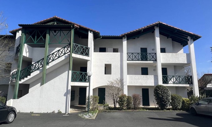 Cambo-les-Bains Apartamento | Estudio acogedor con terraza y parking en el centro de Cambo-les-Bains, cerca de los termales, 2 pers.