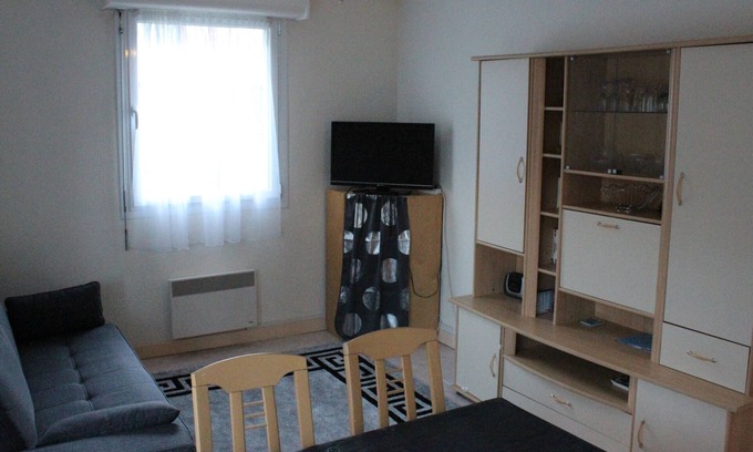 Villers-sur-Mer Apartamento | Acogedor estudio con balcón, cerca del centro y la playa